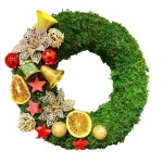 Dekoratívny Vianočný Veniec s Machom Ozdobami a Ovocím