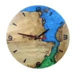 Elegantné modré epoxidové hodiny z dubového dreva