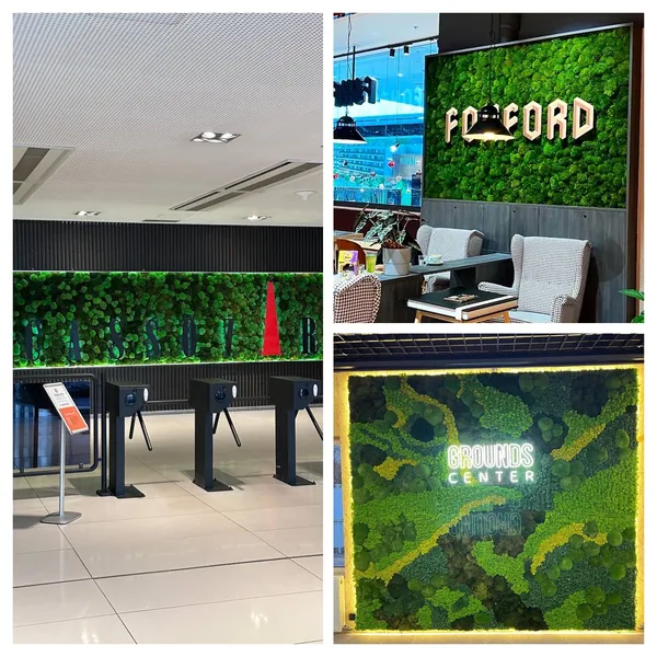 Machová stena s logom Machová stena s logom