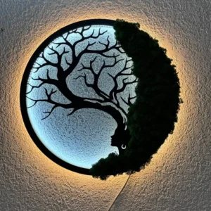 Obraz z machu Strom života: Machová dryáda s osvetlením