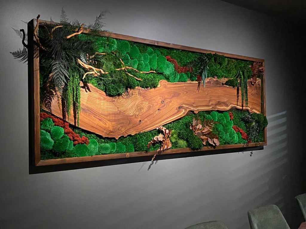 Machový obraz s drevom – Orechová lesná krajina Machový obraz s drevom – Orechová lesná krajina